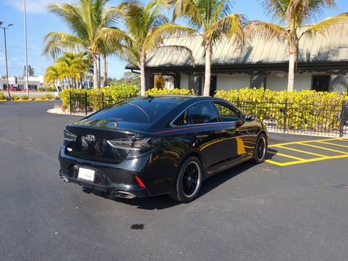 Used 2018 Hyundai Sonata Sport image 6