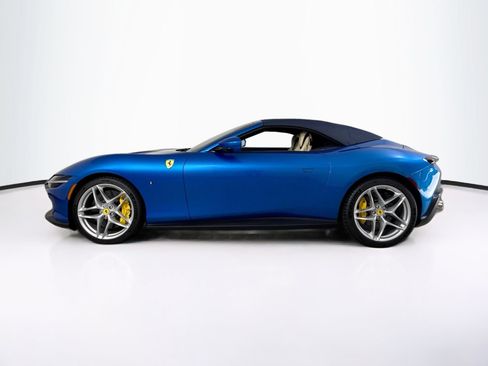 Certified 2025 Ferrari Roma Spider RWD image 4