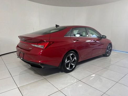 Used 2023 Hyundai Elantra Limited FWD image 5