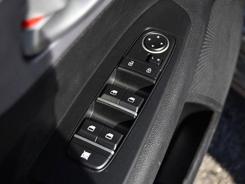 Used 2024 Kia Forte LXS image 9