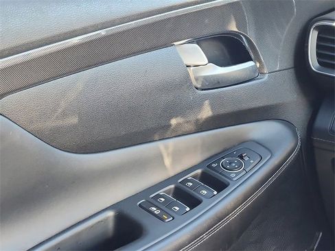 Certified 2023 Hyundai Santa Fe SEL Premium image 11