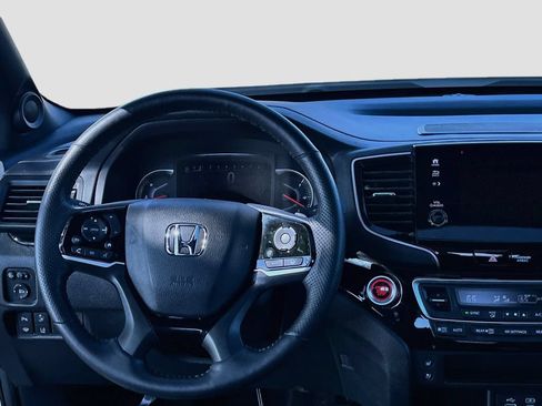 Used 2024 Honda Passport Black Edition image 23
