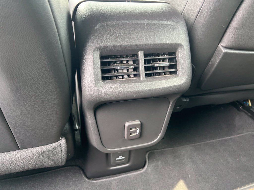 Used 2023 GMC Terrain AT4 AWD/4WD image 19