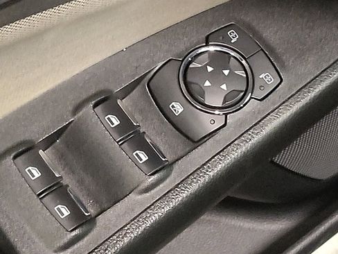 Used 2018 Ford Fusion S FWD image 27
