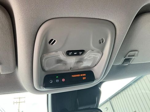 Used 2024 Chevrolet TrailBlazer LT w/ LT Cold Weather Package FWD image 26