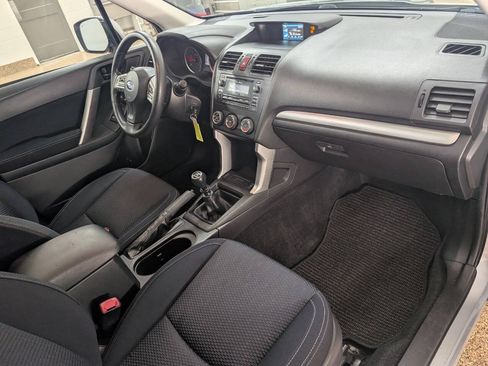 Used 2015 Subaru Forester 2.5i Premium AWD/4WD image 20