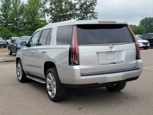 Used 2015 Cadillac Escalade Luxury AWD/4WD image 5