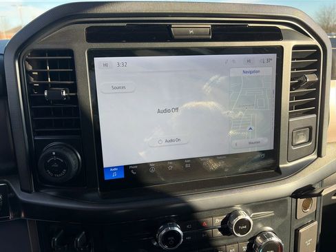 Used 2025 Ford F150 Platinum image 26