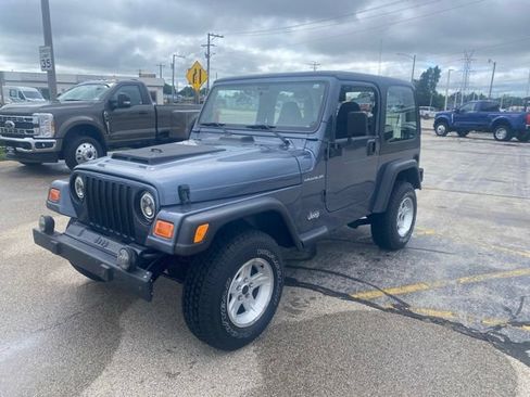 Used 2002 Jeep Wrangler SE AWD/4WD image 2