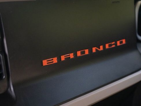 Used 2023 Ford Bronco Big Bend image 28