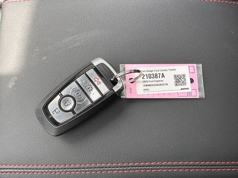 Used 2025 Ford Explorer ST w/ Sun And Sound Package AWD/4WD image 41