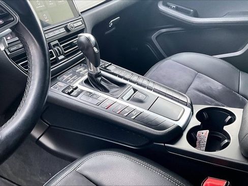 Used 2021 Porsche Macan S image 18