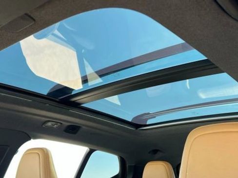 Used 2019 Volvo XC40 T5 Inscription image 44