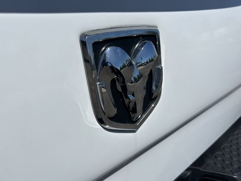 Used 2018 RAM 1500 ST w/ SXT Appearance Group AWD/4WD image 21