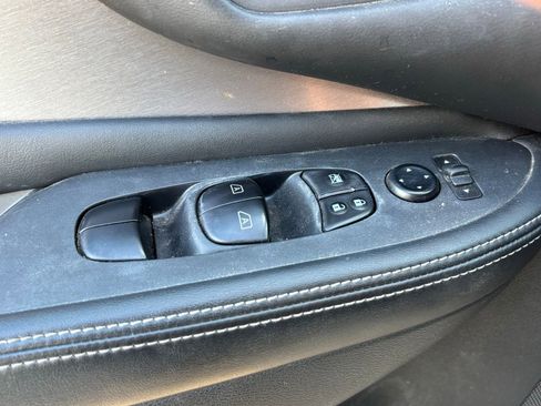 Used 2020 Nissan Murano S w/ Technology Package FWD image 8