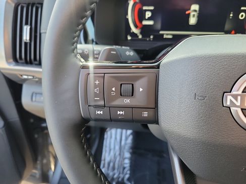 New 2026 Nissan Pathfinder SL FWD image 23