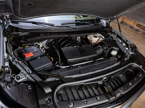 Used 2024 Chevrolet Suburban High Country w/ Advanced Technology Package AWD/4WD image 44