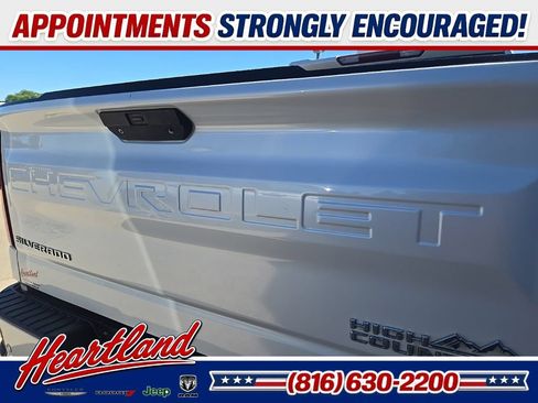 Used 2019 Chevrolet Silverado 1500 High Country w/ Safety Package II AWD/4WD image 27