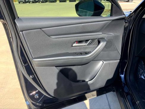 Used 2025 MAZDA CX-90 3.3 Turbo w/ Select Package image 10