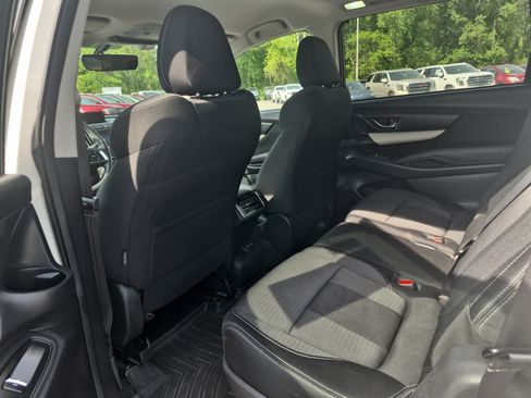 Used 2022 Subaru Ascent Premium w/ Convenience Package AWD/4WD image 11