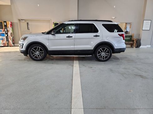 Used 2016 Ford Explorer Sport w/ Equipment Group 401A image 1