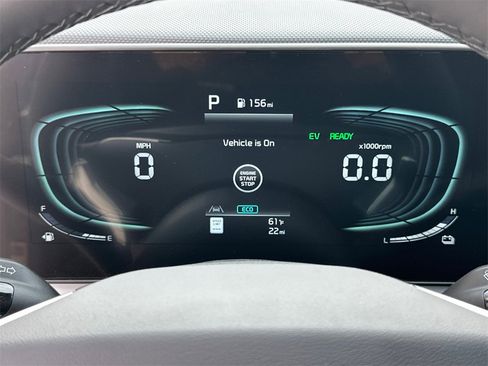 New 2025 Kia Niro EX image 28