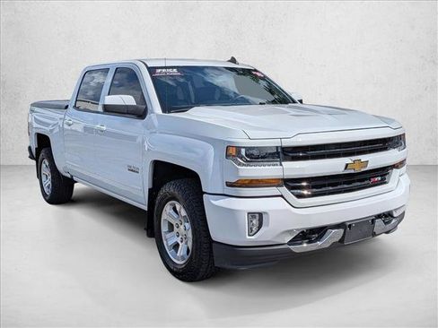 Used 2018 Chevrolet Silverado 1500 LT w/ Texas Edition AWD/4WD image 3