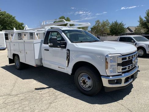 New 2025 Ford F350 XL w/ XL Chrome Package RWD image 37