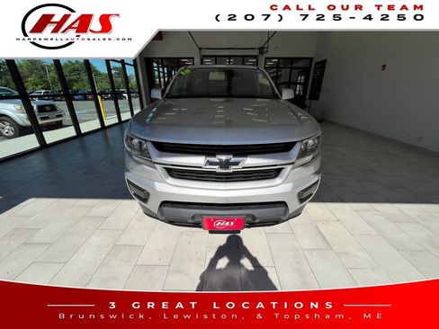 Used 2018 Chevrolet Colorado W/T w/ Custom Special Edition AWD/4WD image 9