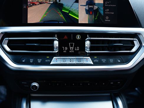 Used 2021 BMW 440i xDrive xDrive w/ Executive Package image 41