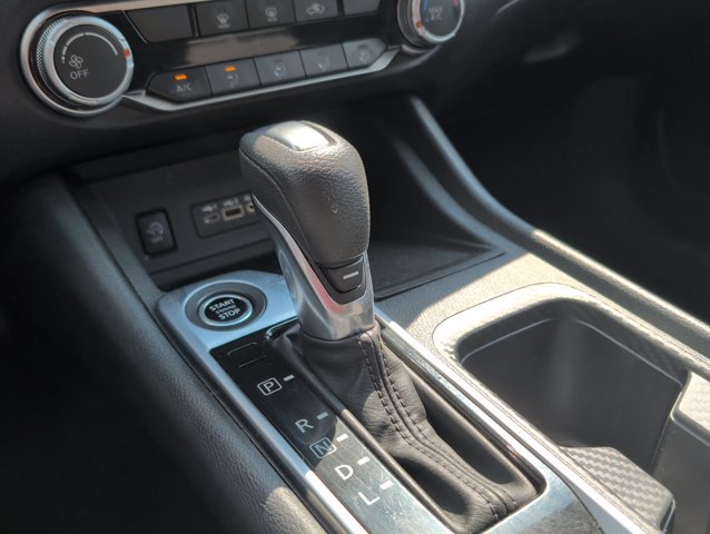 Used 2025 Nissan Sentra SV FWD image 17