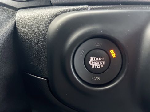 Certified 2021 Jeep Gladiator Mojave image 28