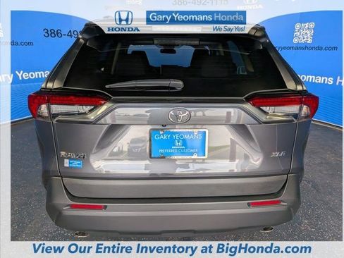 Used 2025 Toyota RAV4 XLE w/ Convenience Package FWD image 7