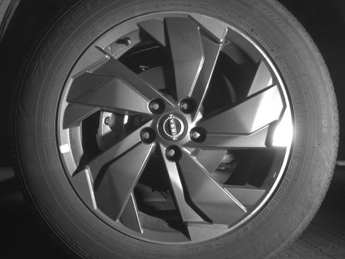 Used 2025 Nissan Rogue SV image 12