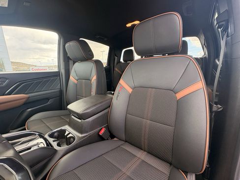 Used 2024 GMC Canyon AT4 image 16