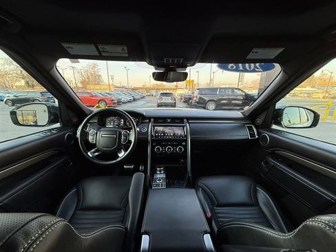 Used 2018 Land Rover Discovery HSE image 23