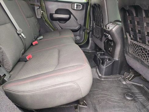 Used 2021 Jeep Wrangler Unlimited Rubicon AWD/4WD image 19
