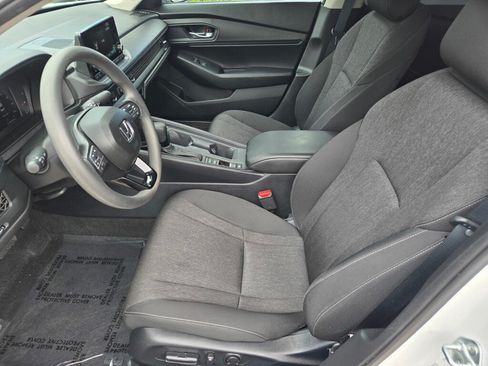 Certified 2025 Honda Accord SE image 20