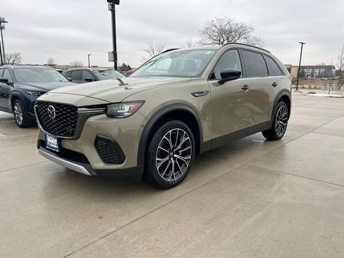 Used 2025 MAZDA CX-70 Plug-In Hybrid w/ Premium Pkg image 5