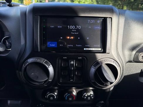 Used 2013 Jeep Wrangler Unlimited Sport AWD/4WD image 22