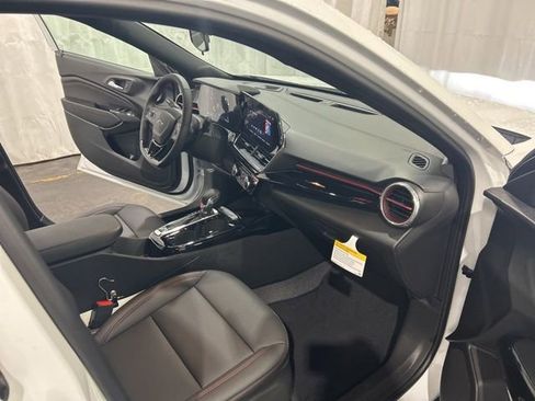 New 2026 Chevrolet Trax RS w/ Sunroof Package image 12