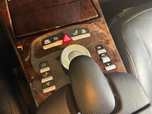 Used 2012 Mercedes-Benz S 550 4MATIC image 23