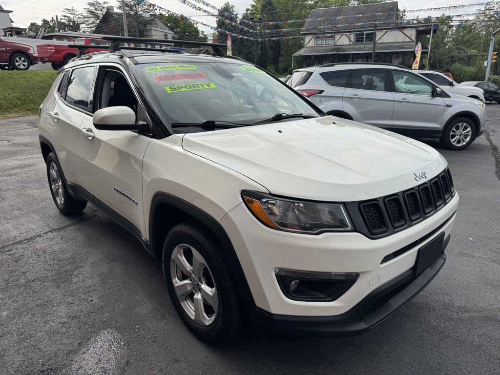 Used 2018 Jeep Compass Latitude w/ Popular Equipment Group AWD/4WD image 4