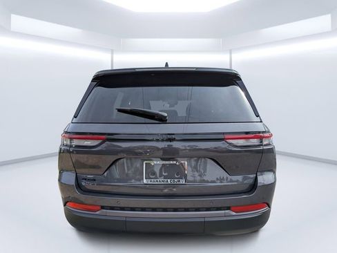 New 2026 Jeep Grand Cherokee Altitude AWD/4WD image 4