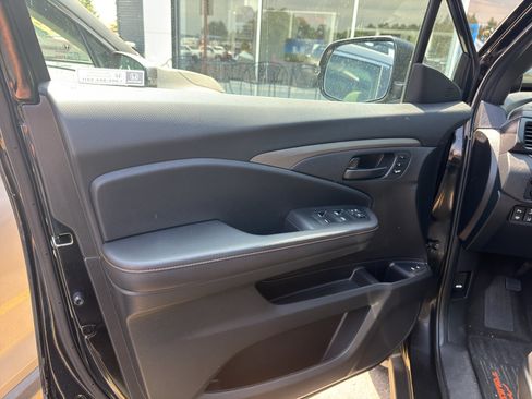 Used 2022 Honda Passport TrailSport image 7