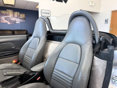 Used 2004 Porsche Boxster image 16