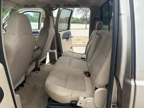 Used 2006 Ford F250 XLT AWD/4WD image 24