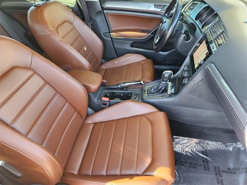 Used 2018 Volkswagen Golf Alltrack SEL image 19