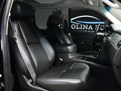 Used 2014 Chevrolet Silverado 2500 LTZ w/ LTZ Plus Package image 45