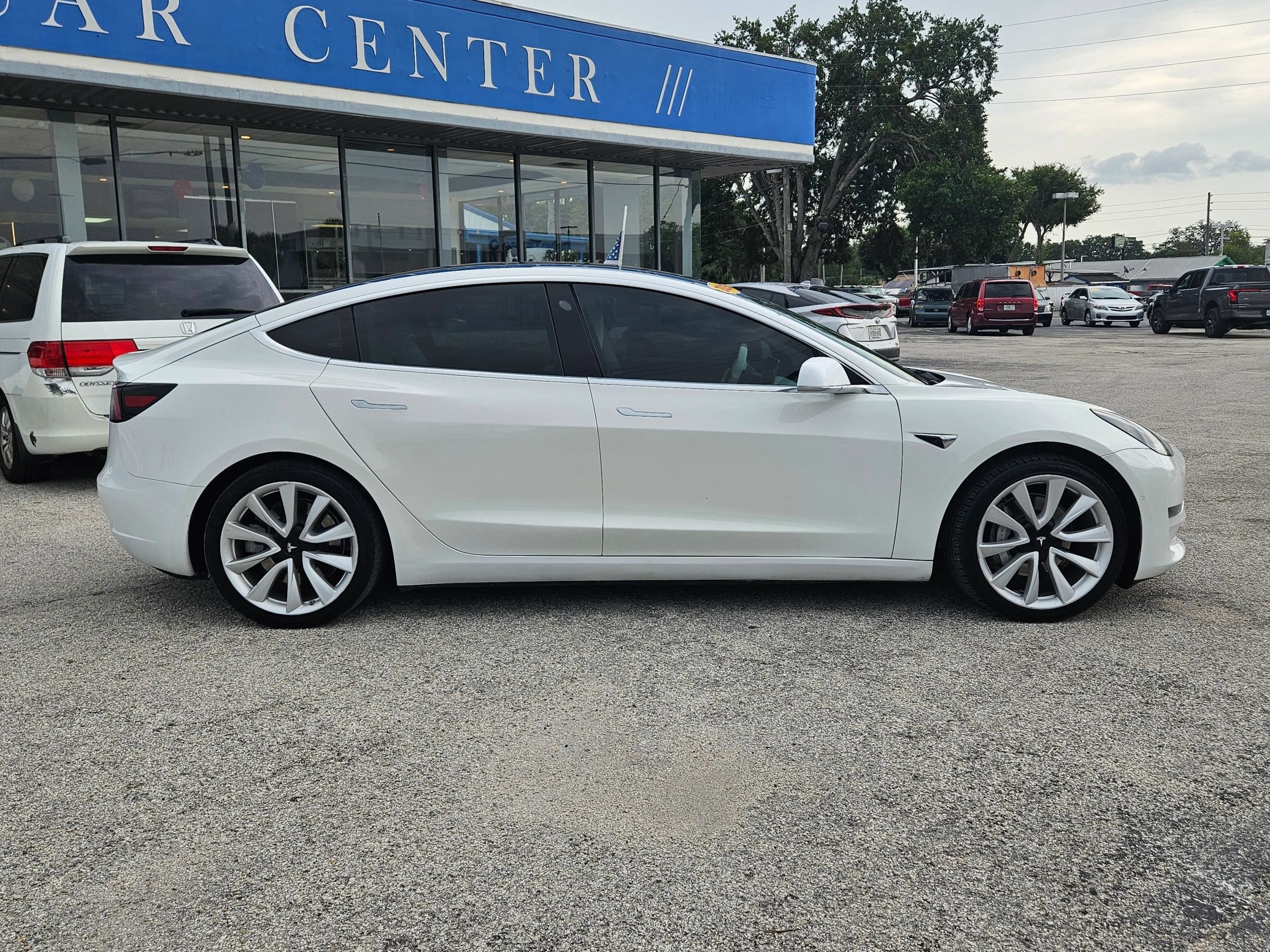 Used 2020 Tesla Model 3 Long Range AWD/4WD image 9